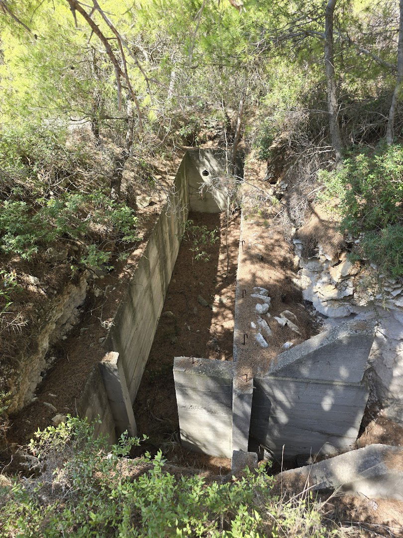 JNA Unfinished Bunker / Storage