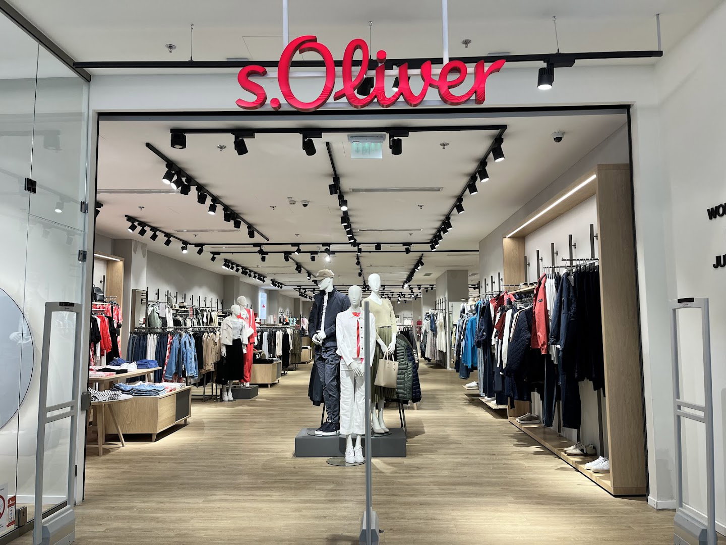 S.Oliver