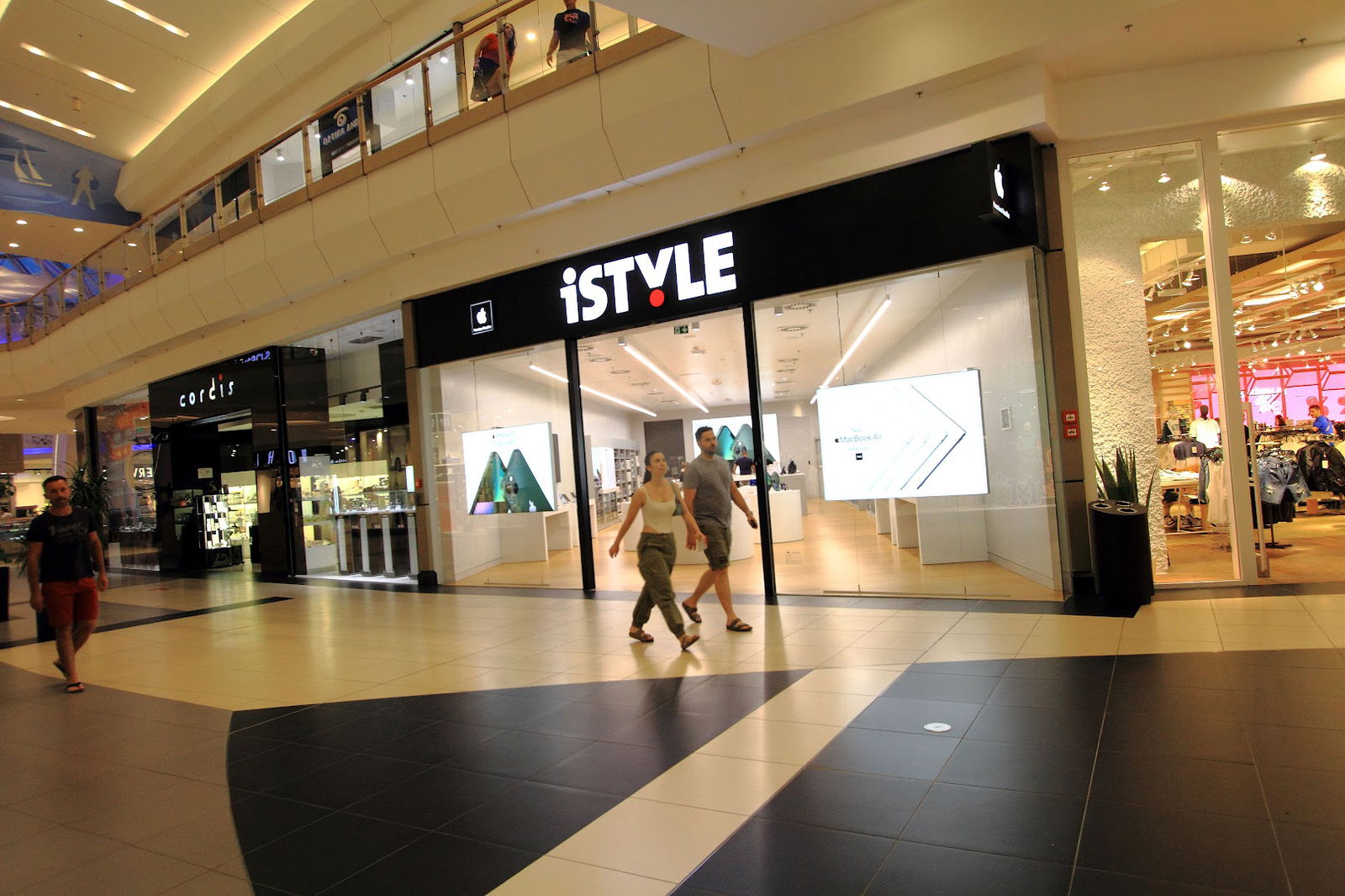 iSTYLE | Apple Premium Partner | Arena Centar