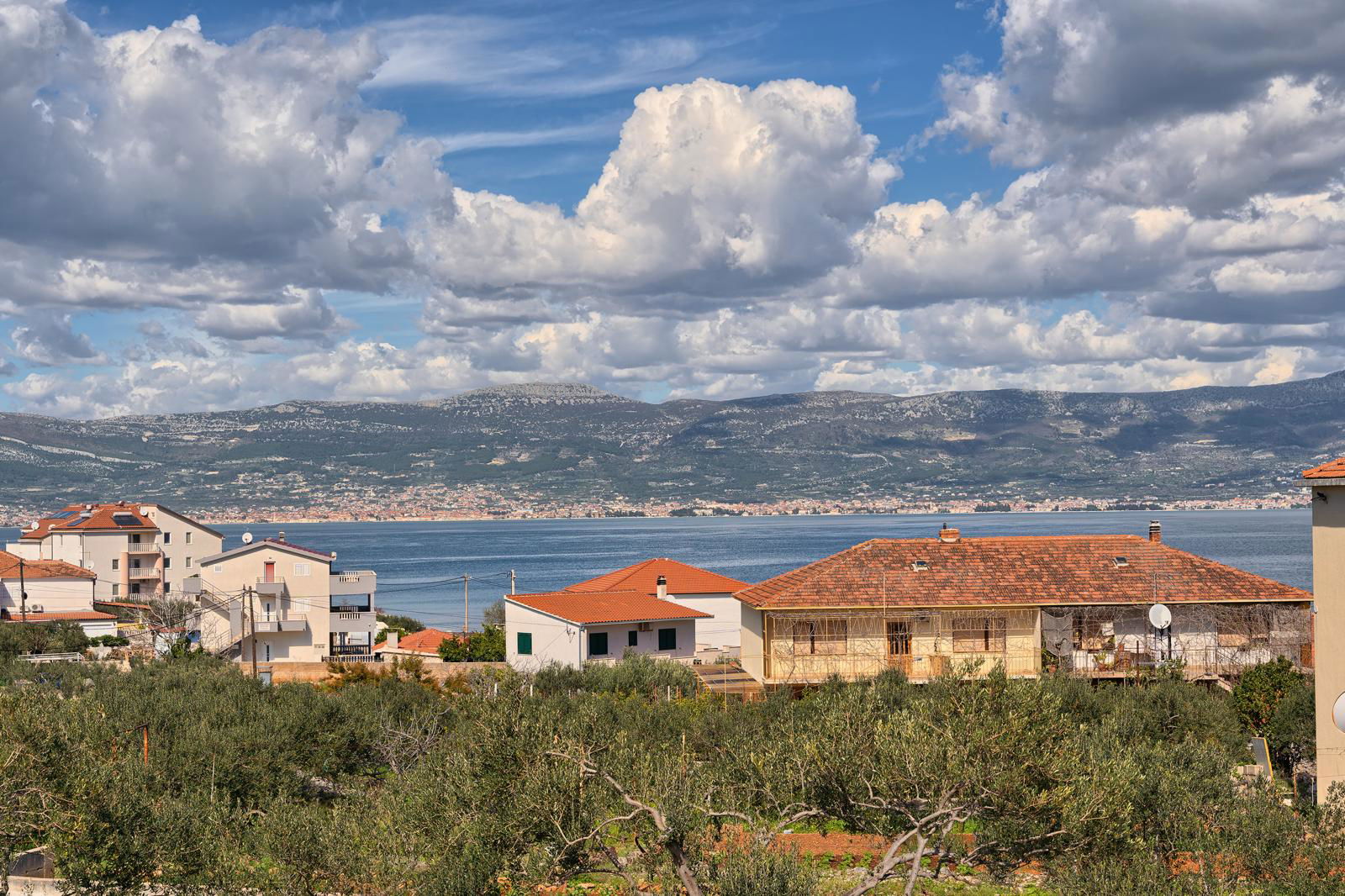 Solis Apartment - Sea View & Pool