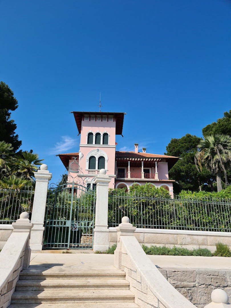 Villa Carolina