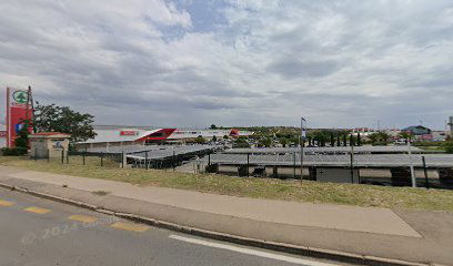 Zagrebačka ulica 3 (A)