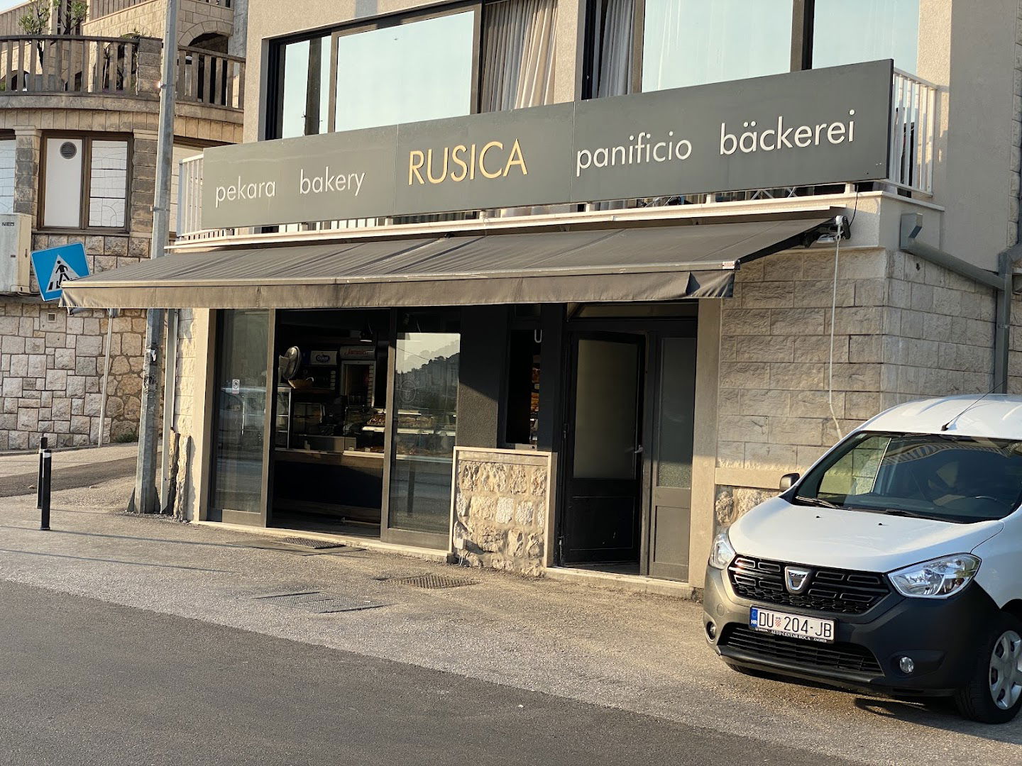 Rusica Bakery