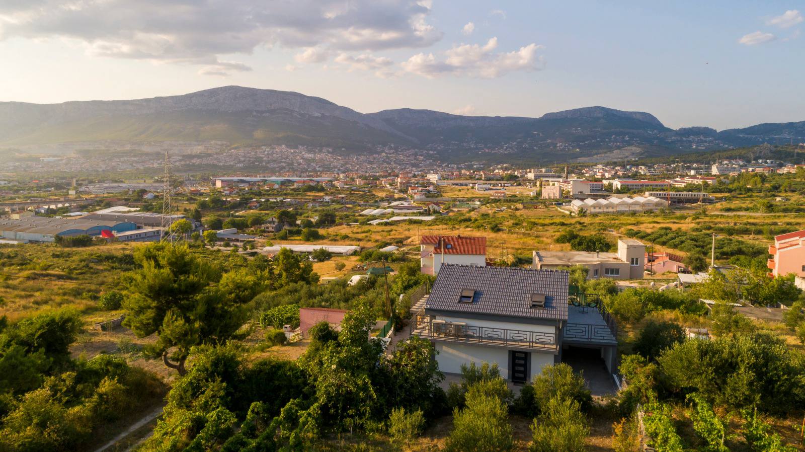 Grey House Stocia, vacation home