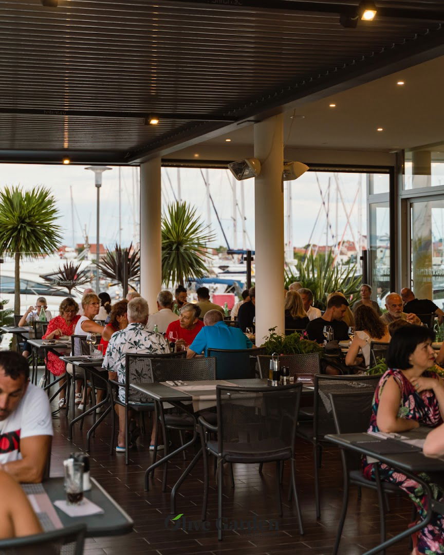 Olive Garden Restaurant