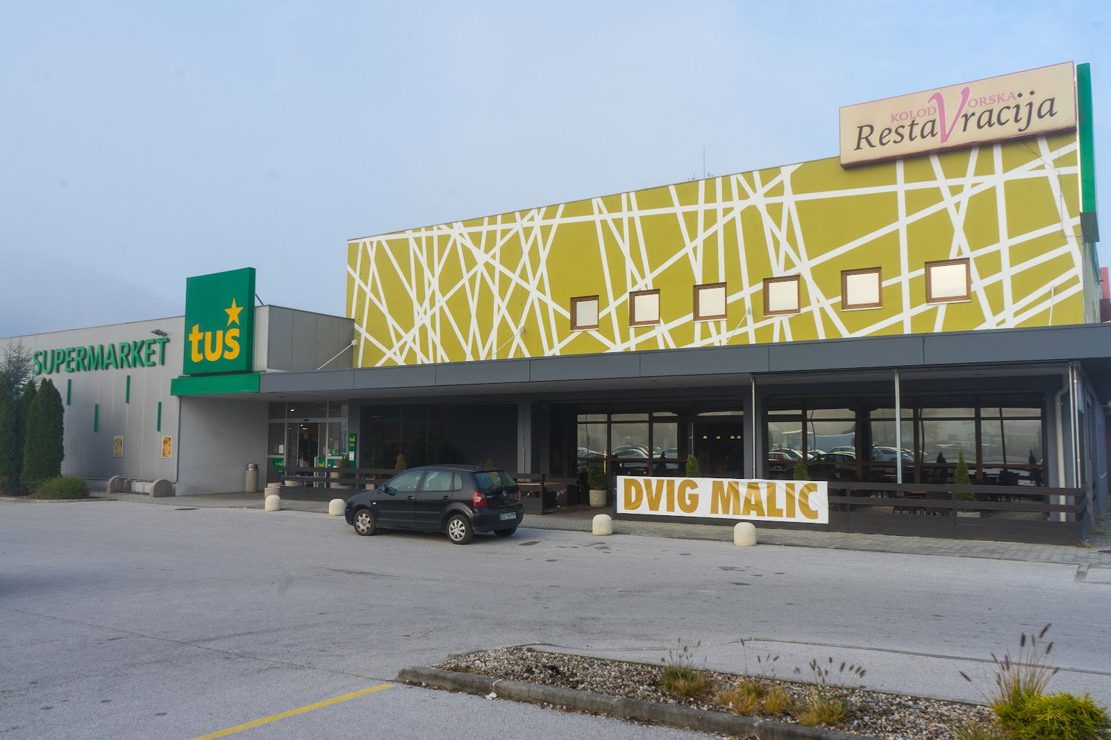 Tuš supermarket Velenje