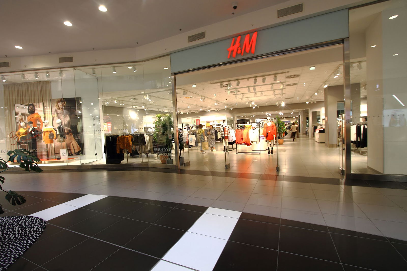 H&M