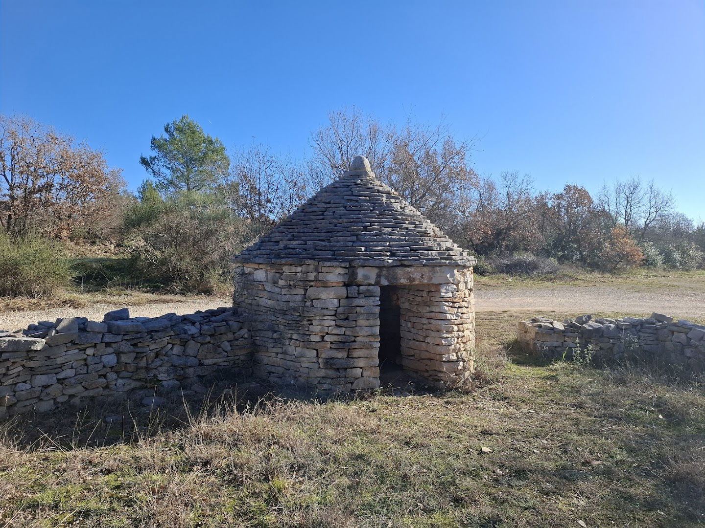 Novi kažun Santolina