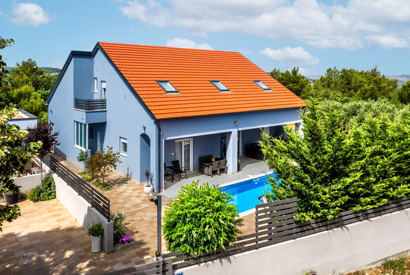 SunSplash Sanctuary - Apartments Lovre & Rita with pool view