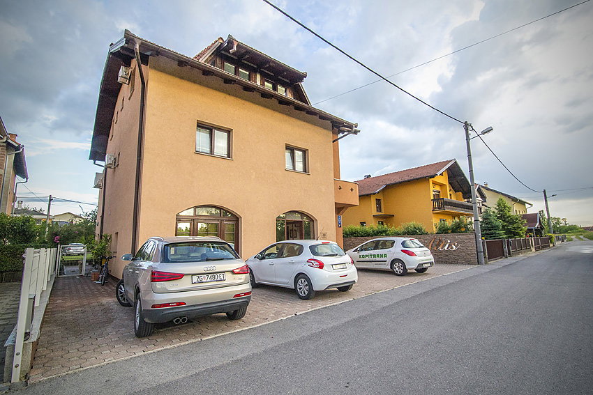 Rooms and suites Altis Zagreb