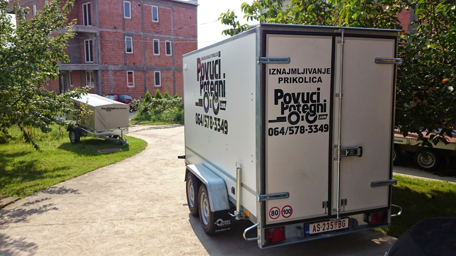 Iznajmljivanje prikolica Povuci Potegni