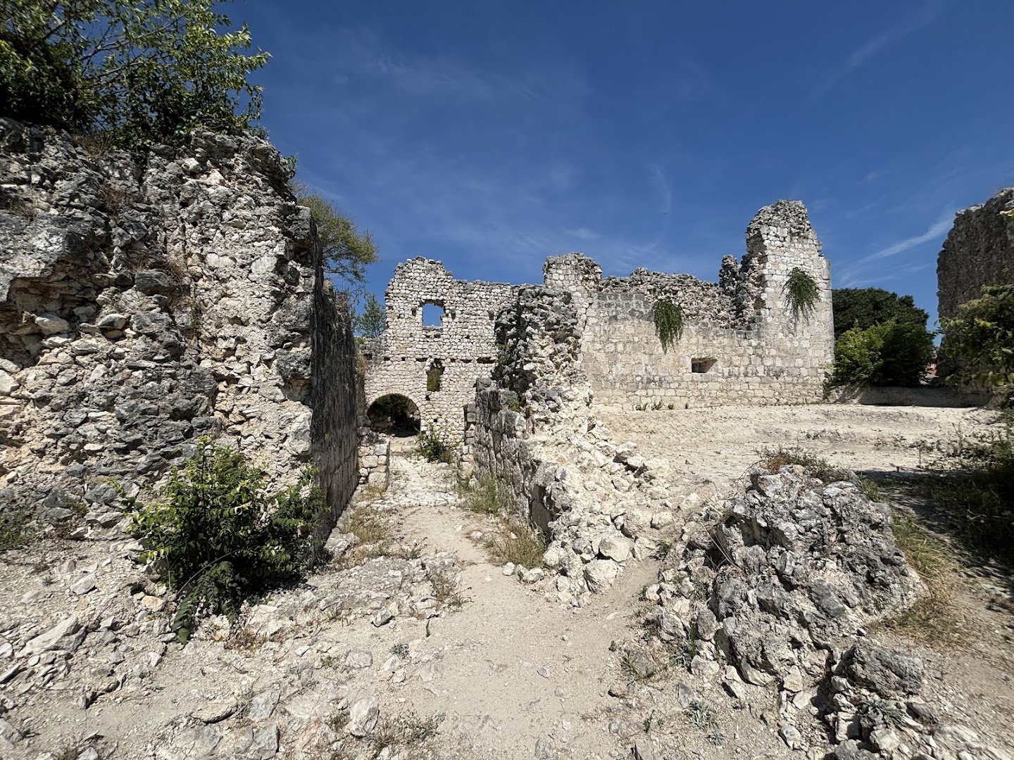 Templer Burg, Grad Kraljeva
