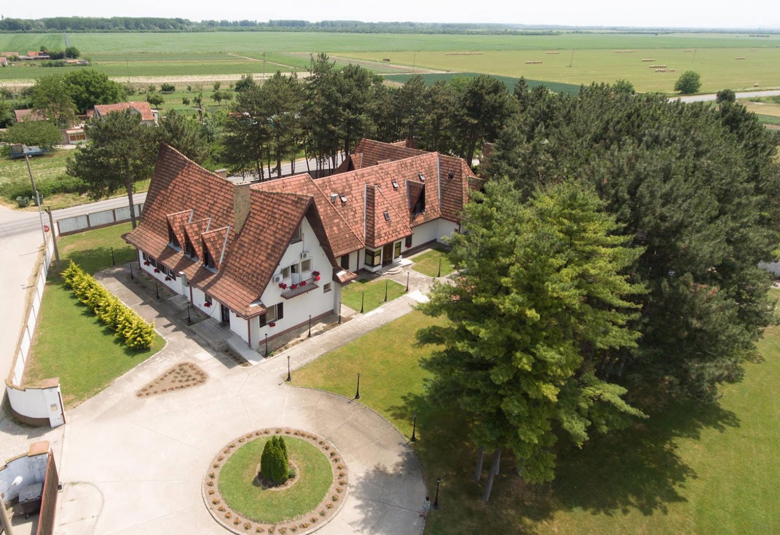 HUB / Hrišćansko udruženje Beograd / Christian Trust Belgrade