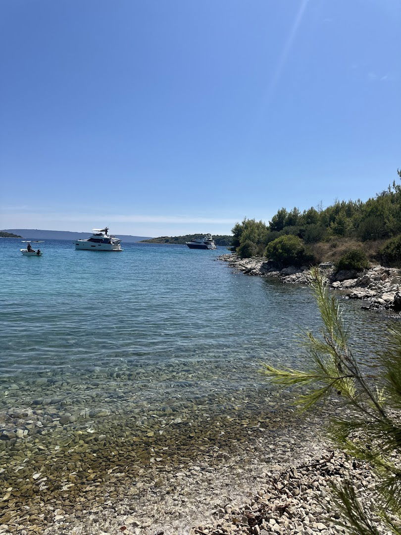 Uvala Krušica Beach/Strand