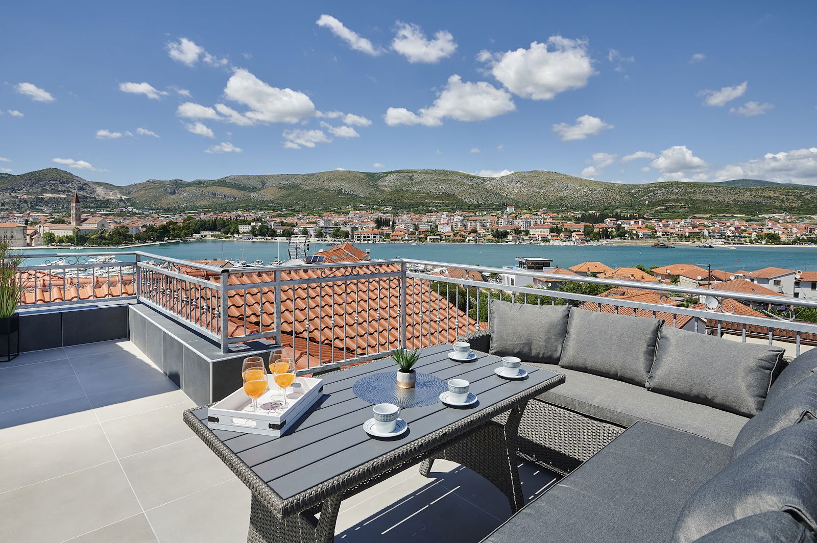 Apartments & Rooms Žaja