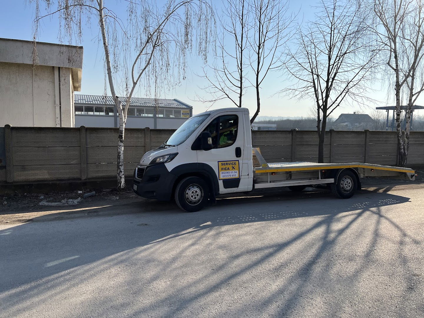 Parkiralište Za Putnička I Teretna Vozila