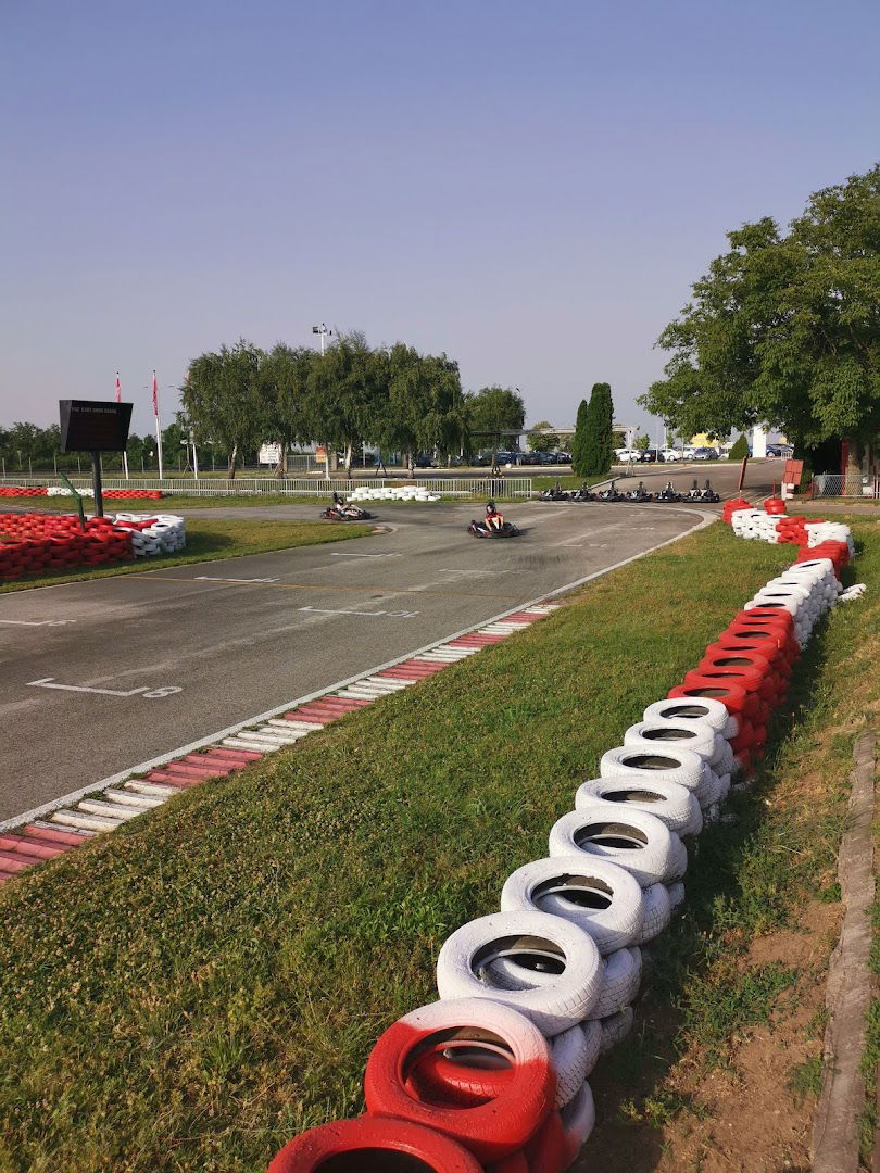 Autokomerc Karting Center