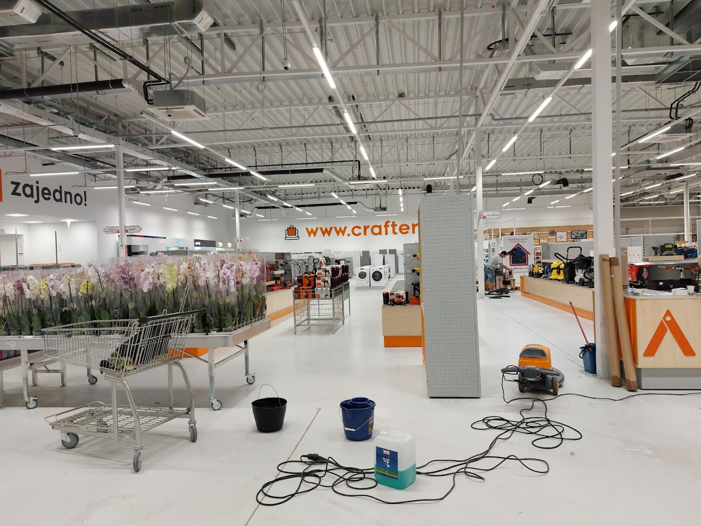 AS CLEAN agencija za profesionalno čišćenje zgrada, firmi i stanova