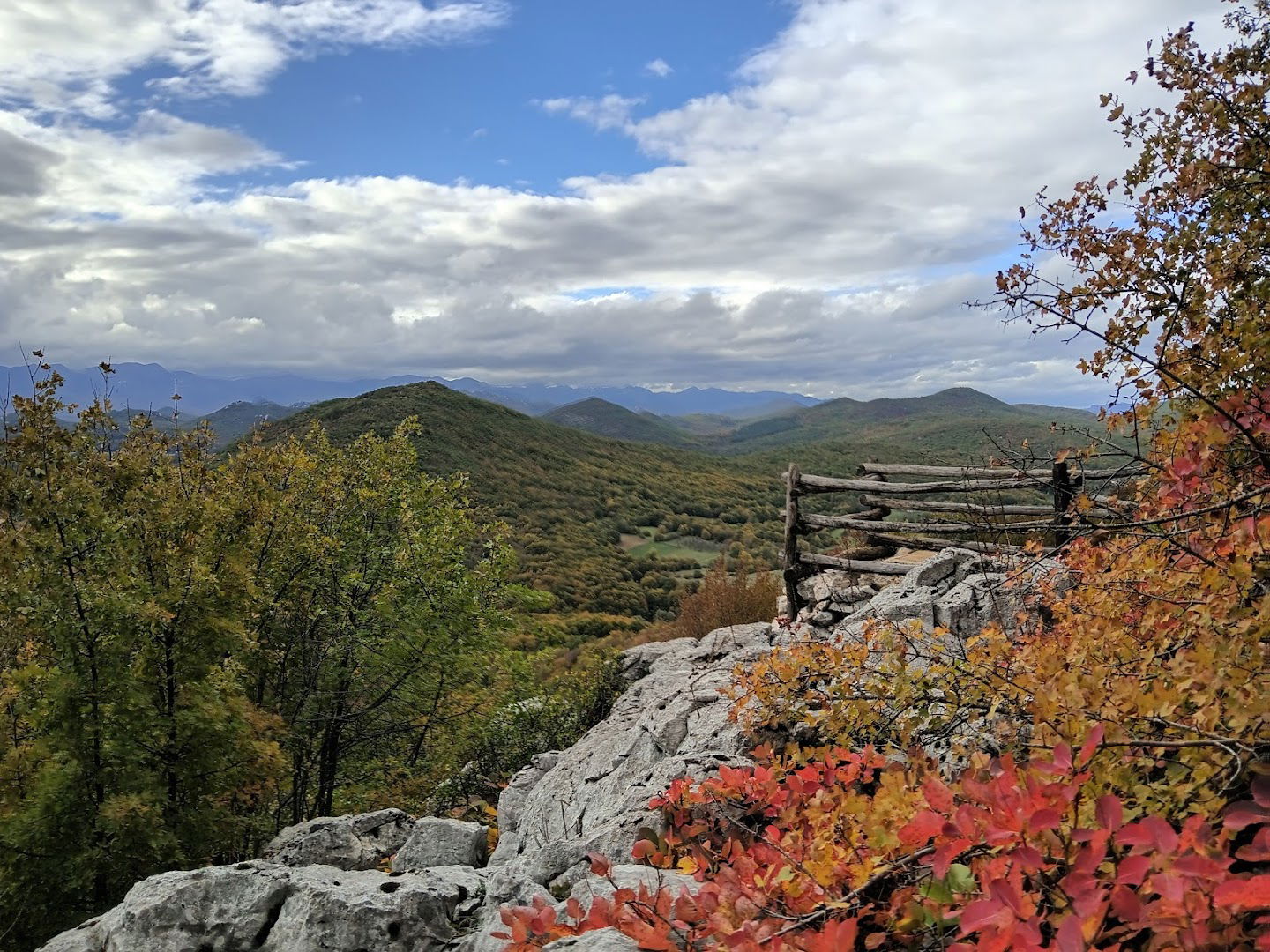 Vidikovac Pećinski park Grabovača