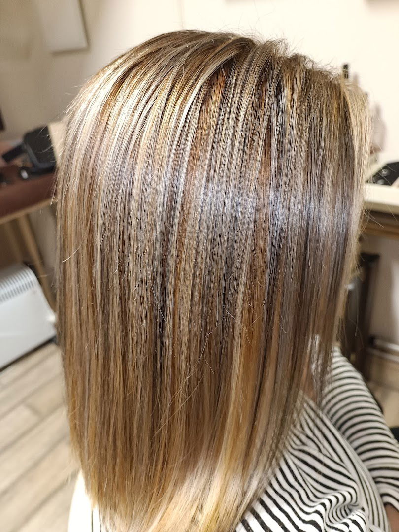 Hairdressing Salon DM