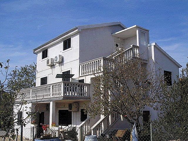 Apartmani Mario Pakoštane