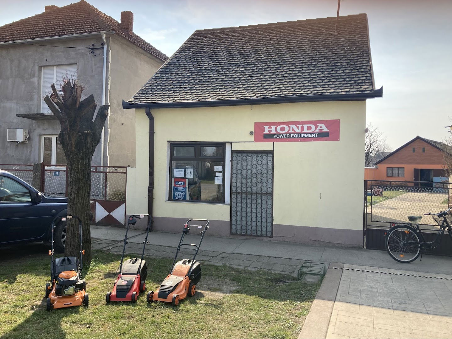 Moto delovi prodaja HATZ