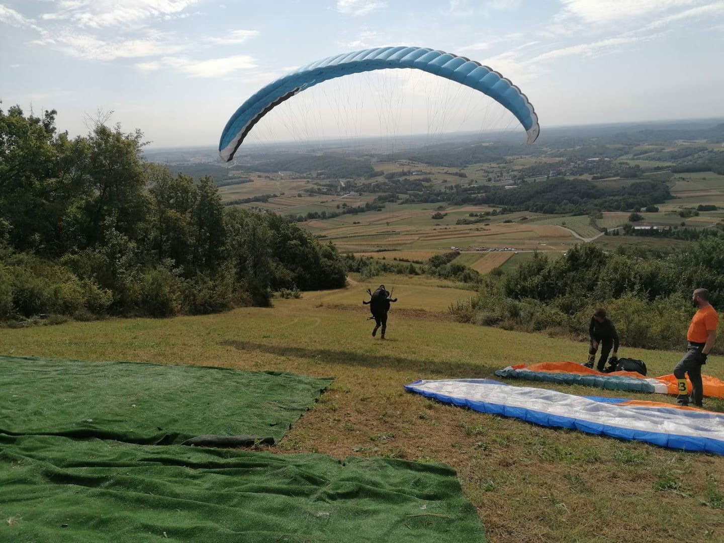 PARAGLIDING TAKE OFF MALI KALNIK