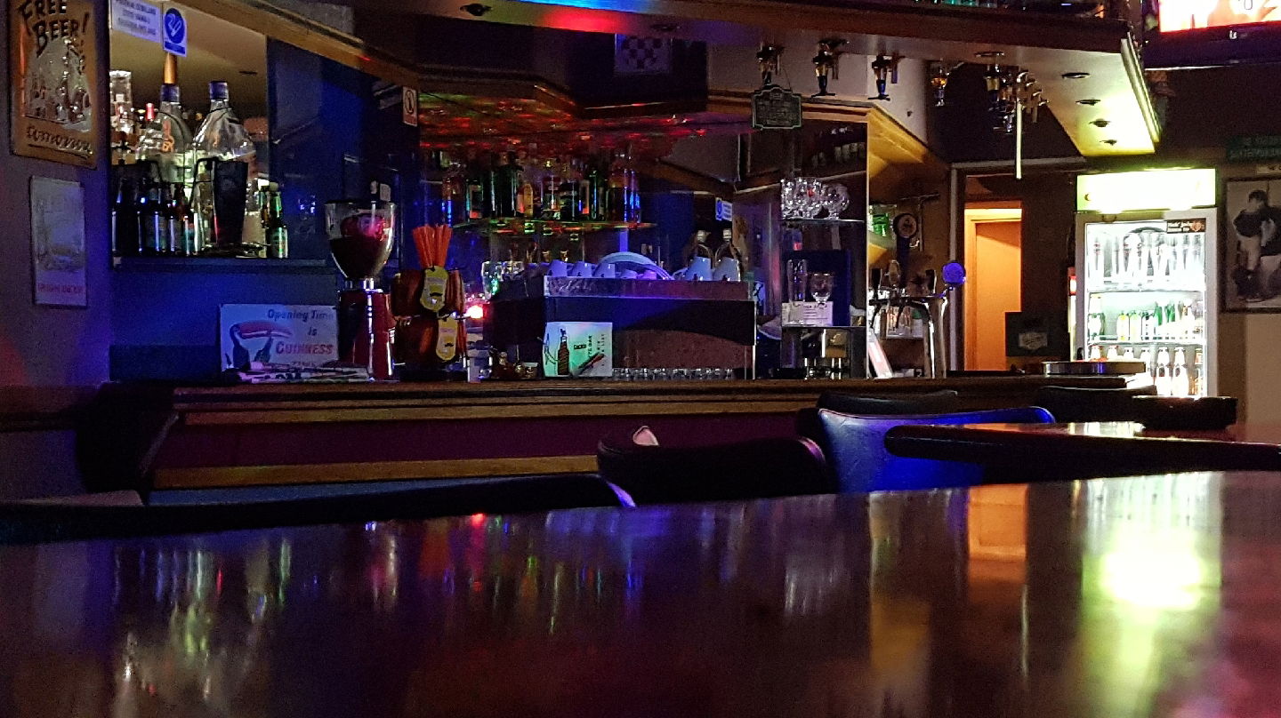 caffe & beer bar Old School