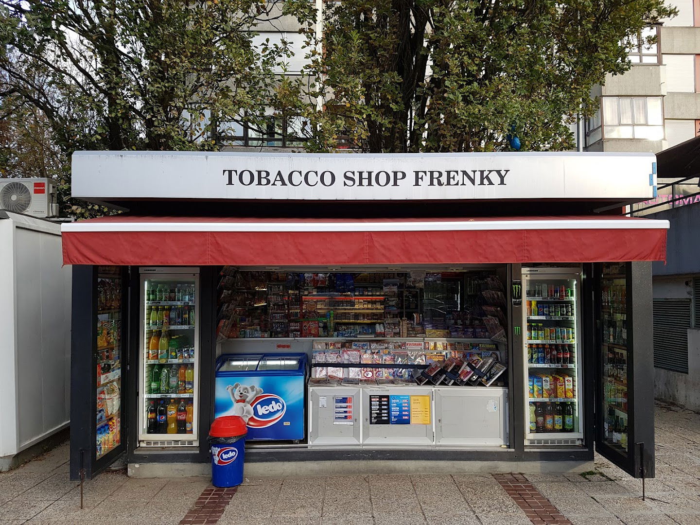 Tobacco Shop Frenky