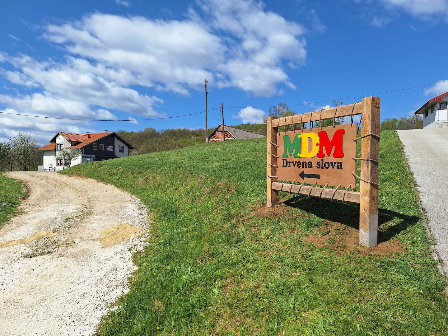 MDM Drvena slova