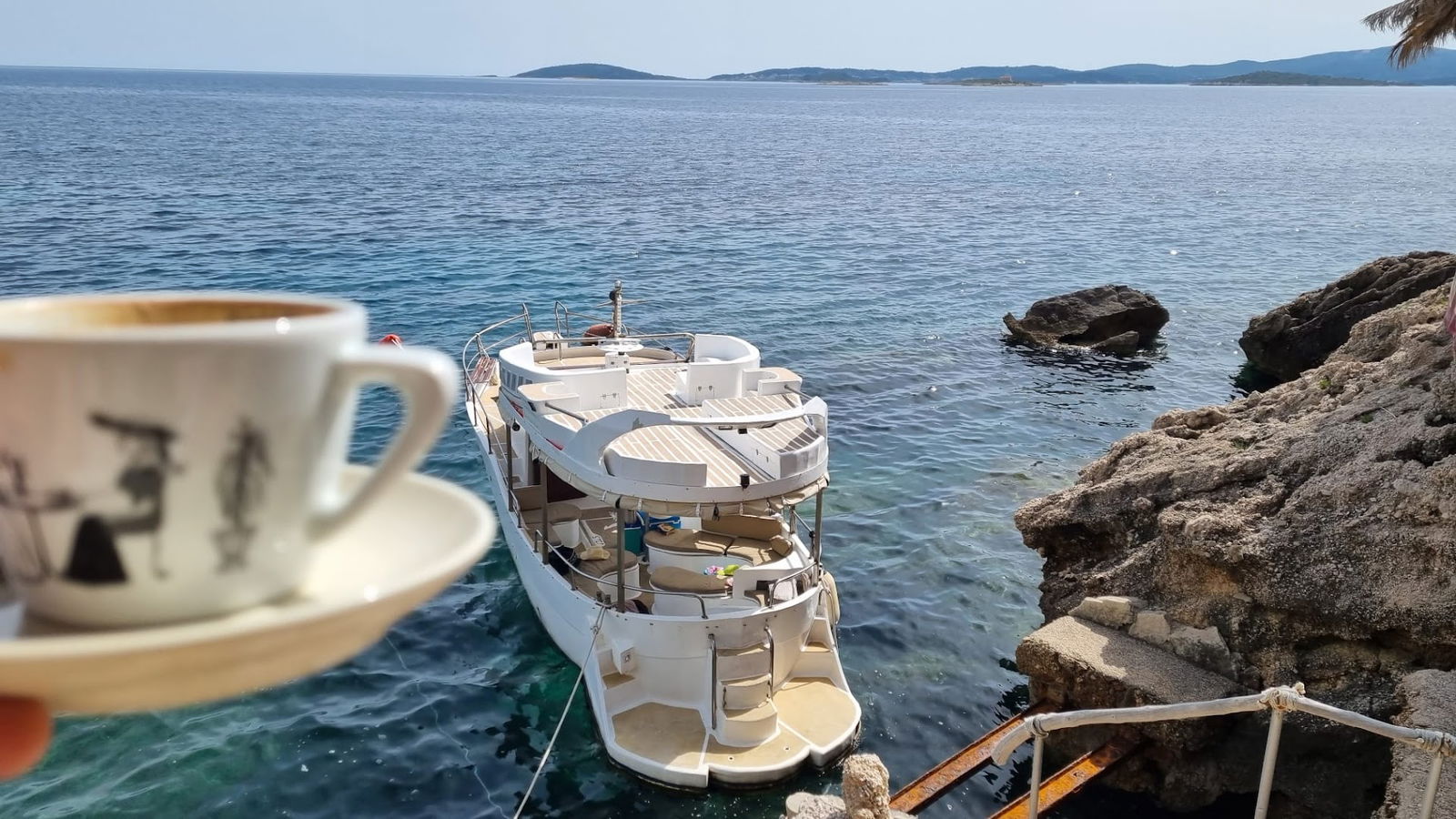 "Dalmatino Tours" Tourist agency