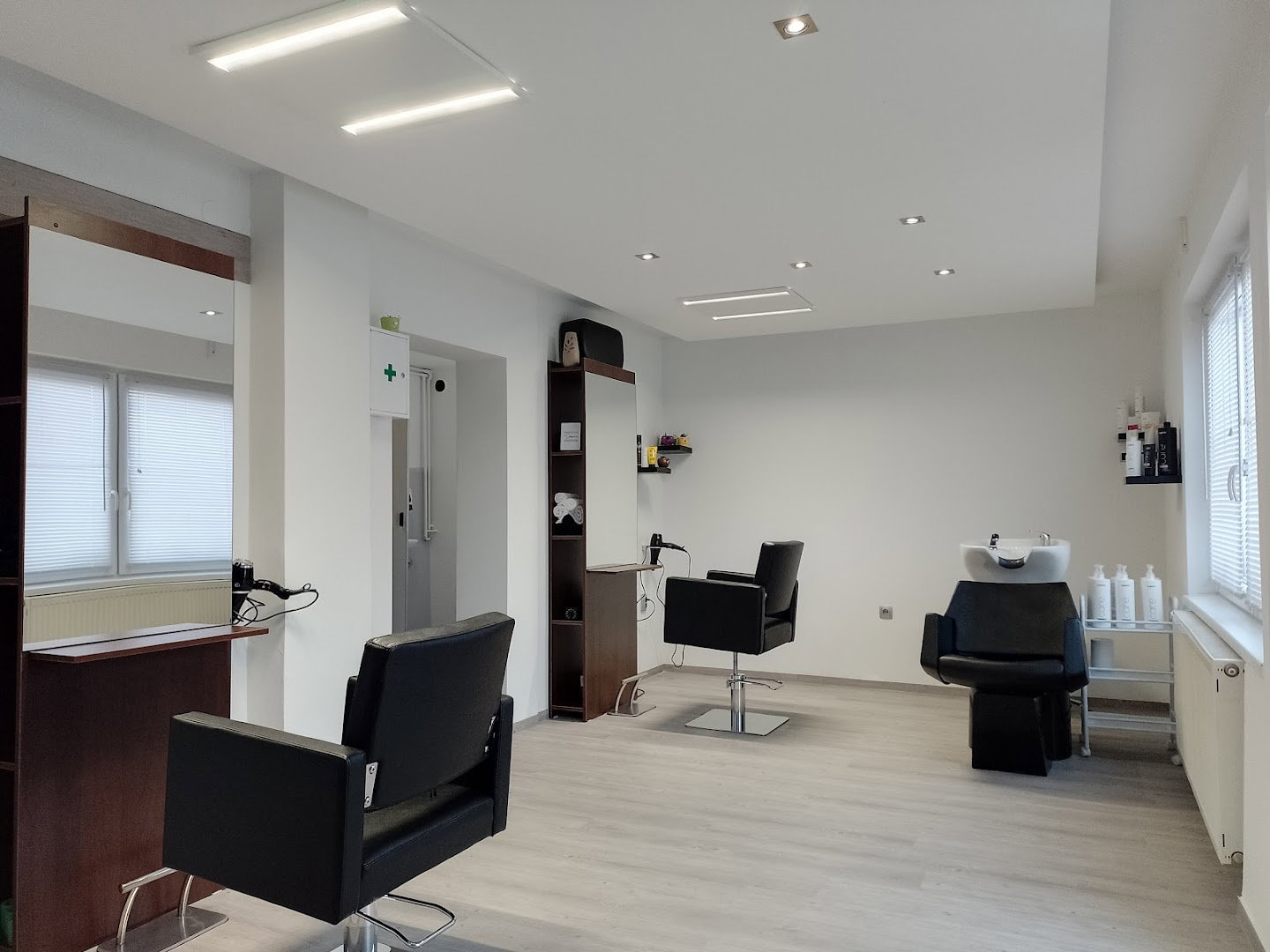 Frizerski salon FLOJ-HAR