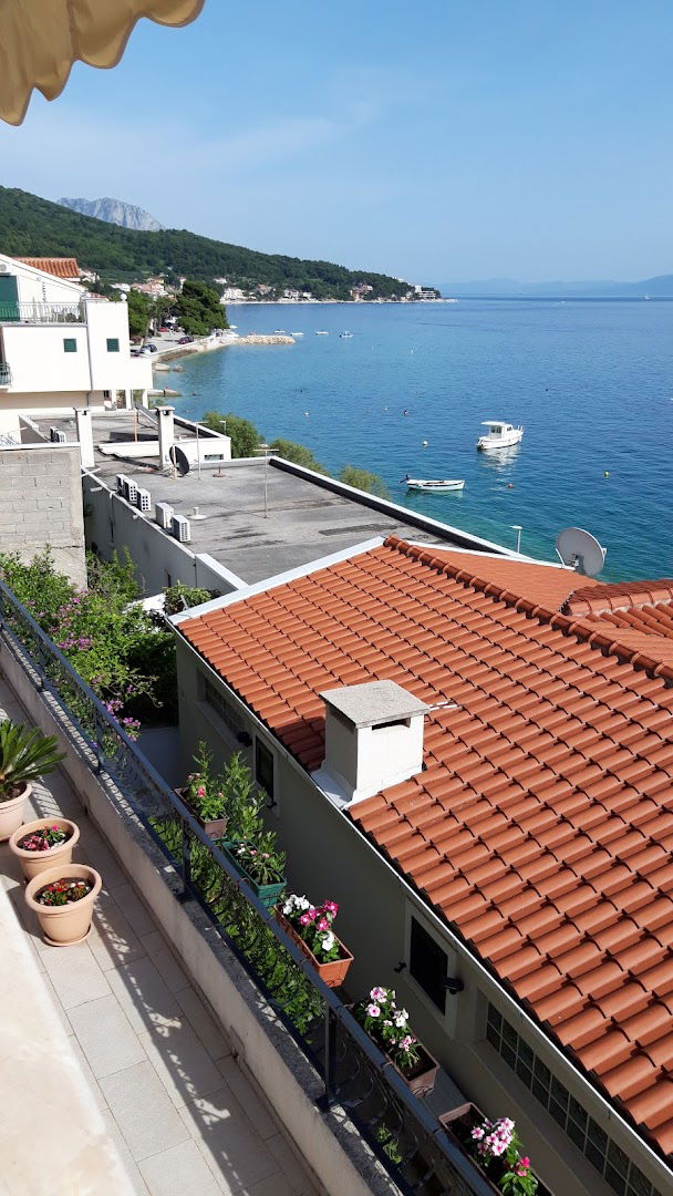 Apartmani Plana, Zaostrog