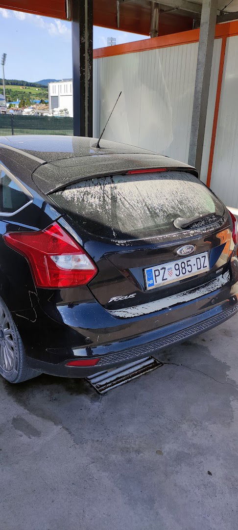 Ember samoposlužna autopraonica