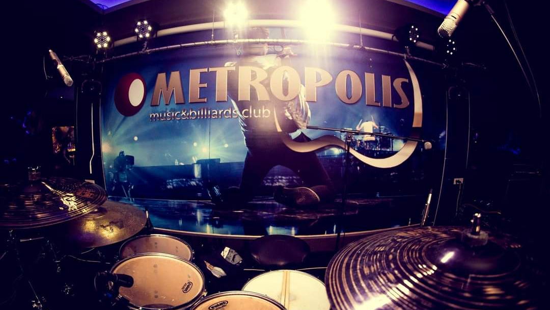 Metropolis Music & Billiards Club