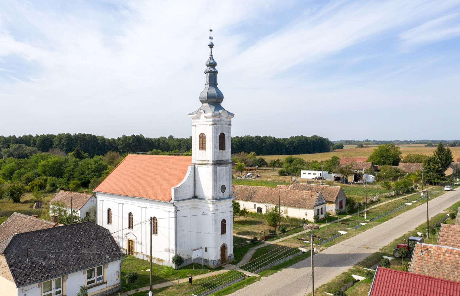 Kisszentmártoni Leányegyházközség temploma