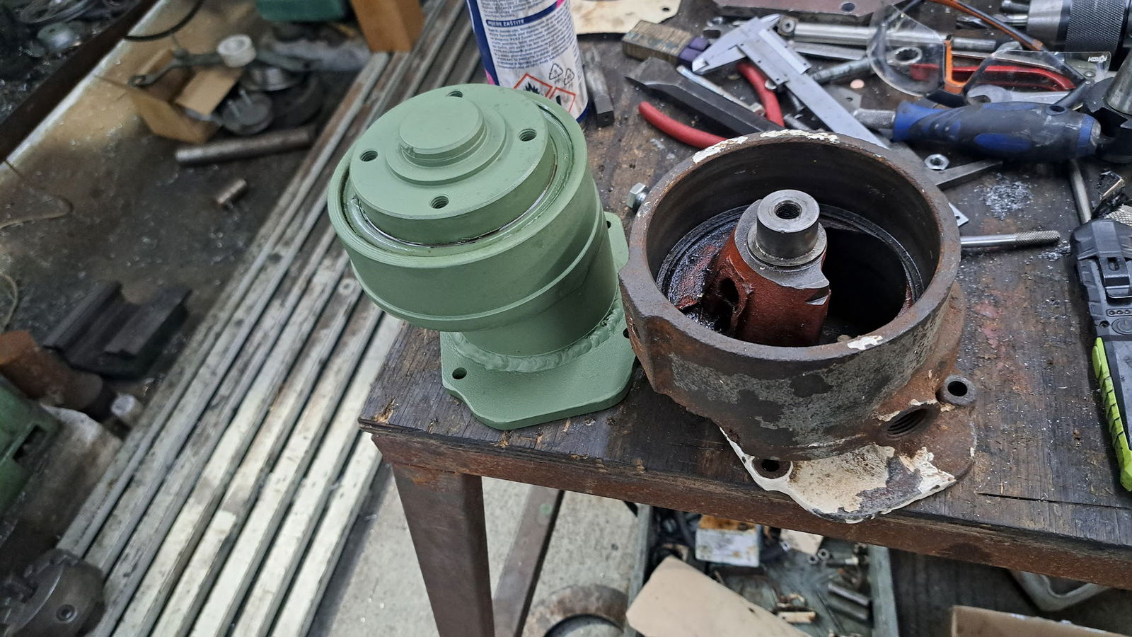 Auto Moraš. Mechanic.