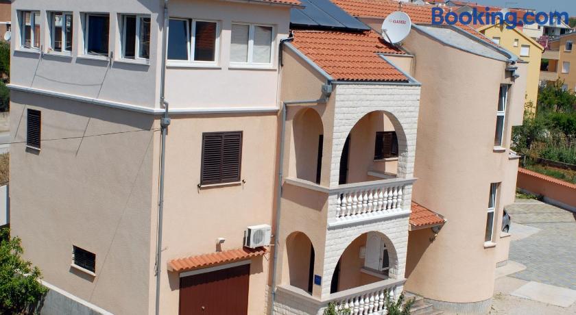 Apartments Mediterranean Sundance