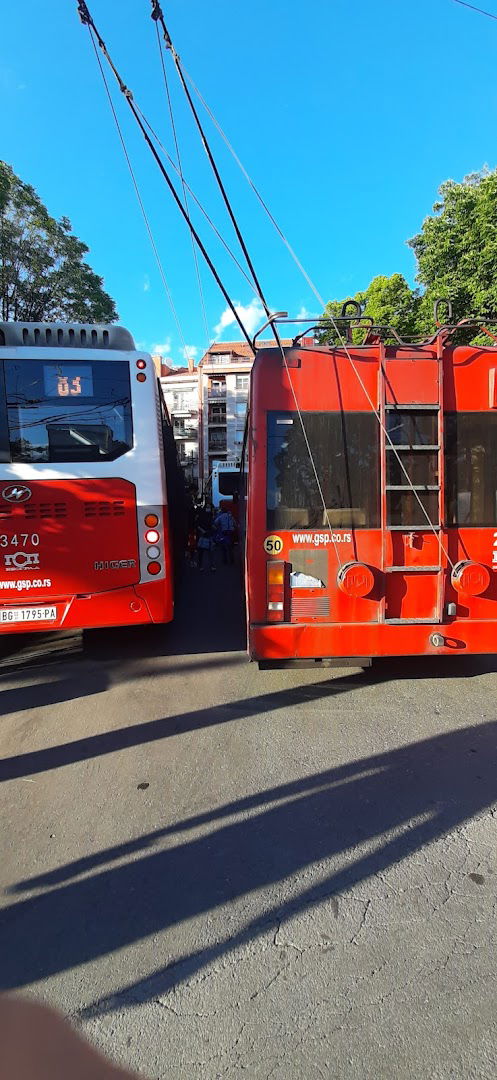 Парк "Црвени крст"