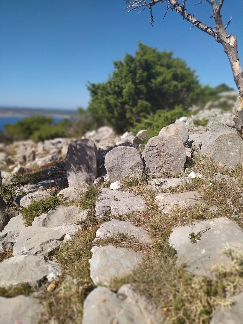 Mirila Opuvani dolac