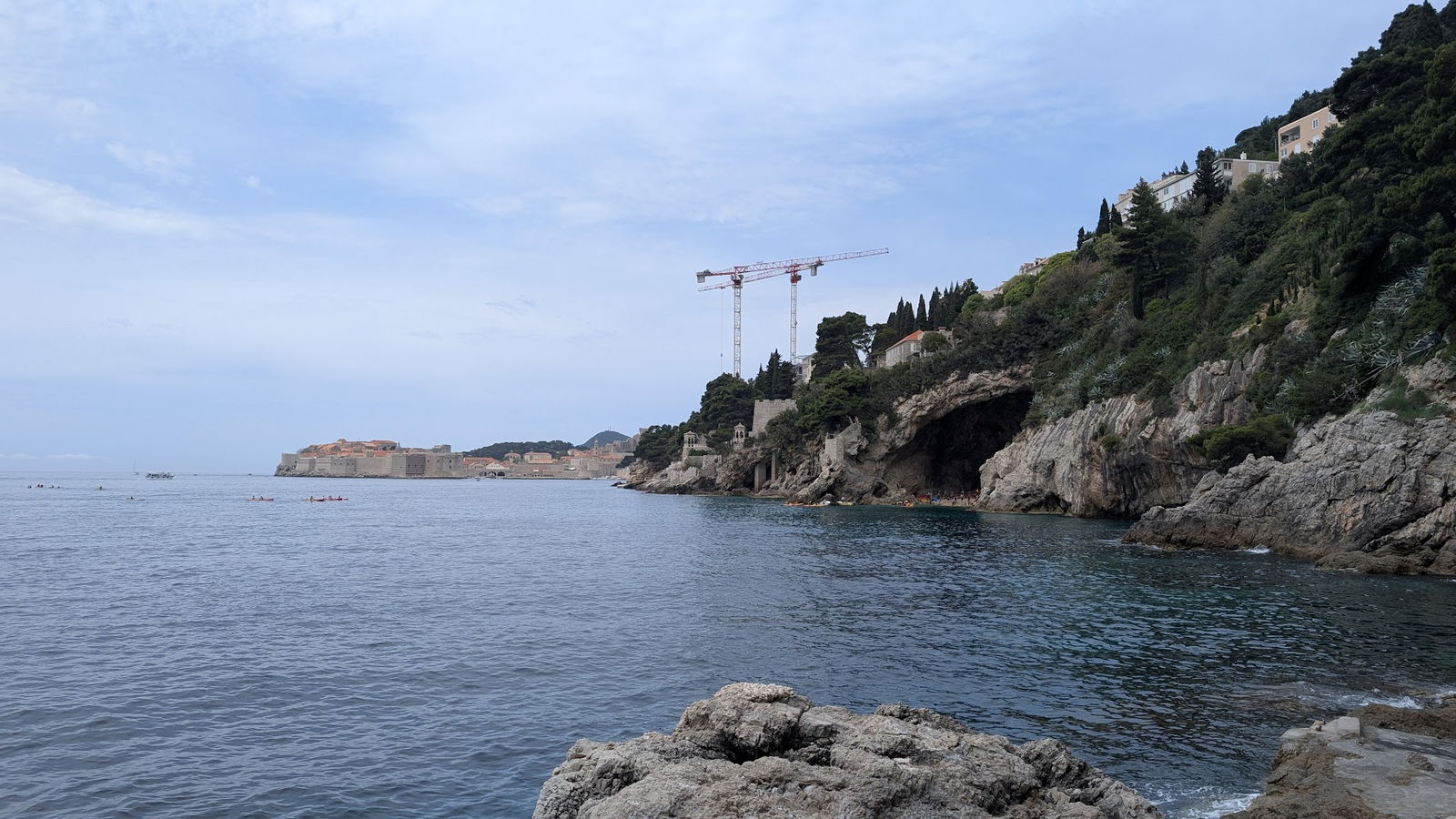 Badestelle neben Plaza Sveti Jakob