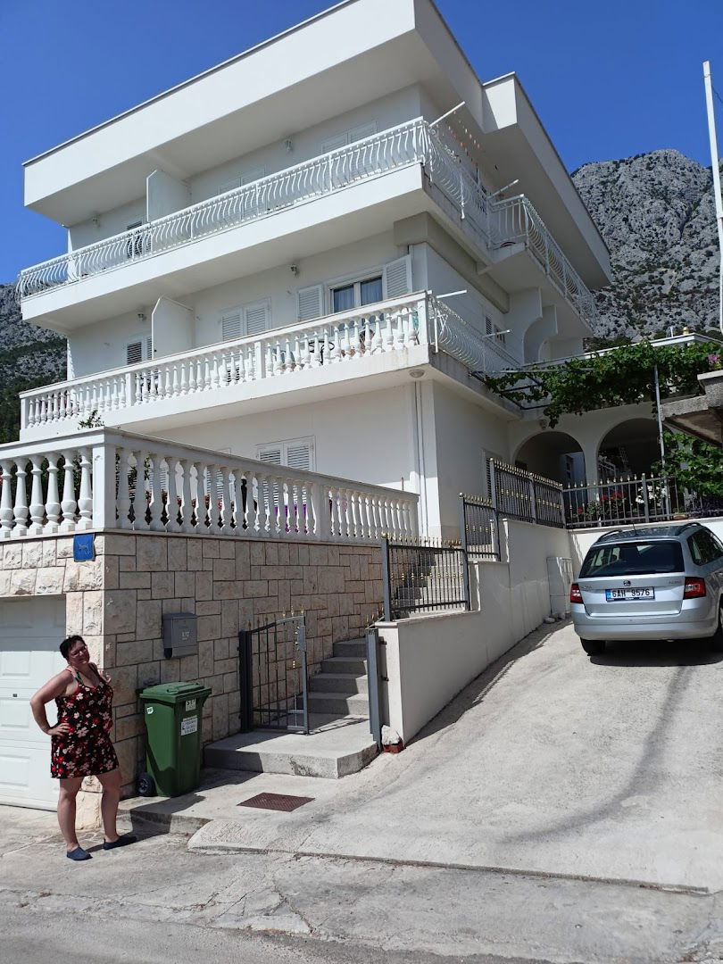 Apartment Villa Bajna