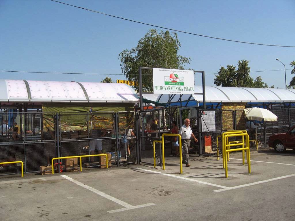 Petrovaradinska pijaca
