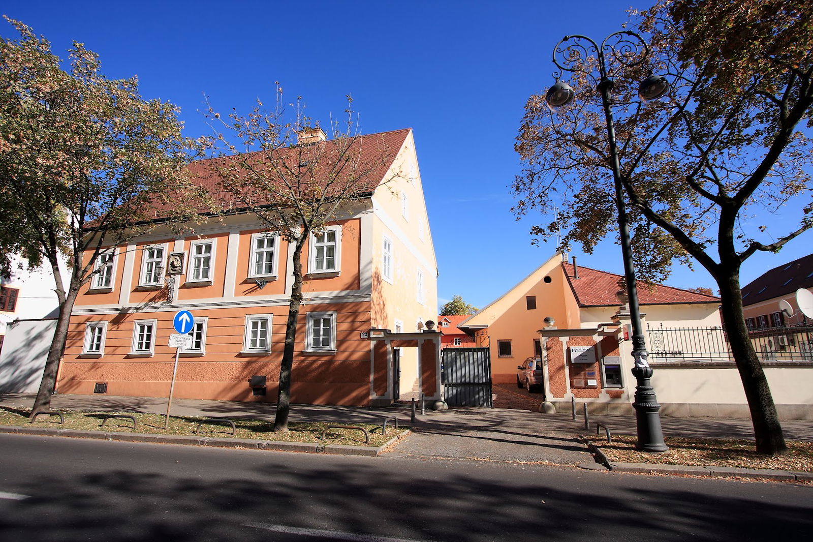 Trgovina i servis Bagat