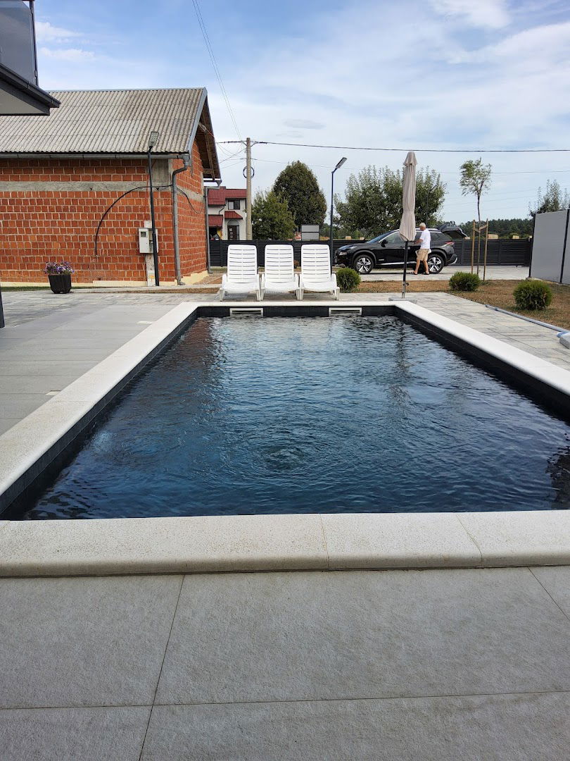 Mortuary Debelo Brdo, Smiljan