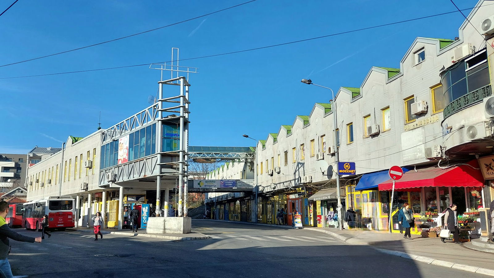 Окретница аутобуса "Устаничка"