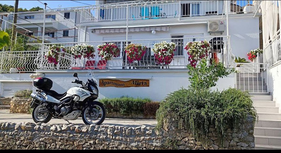 Apartments Mirta