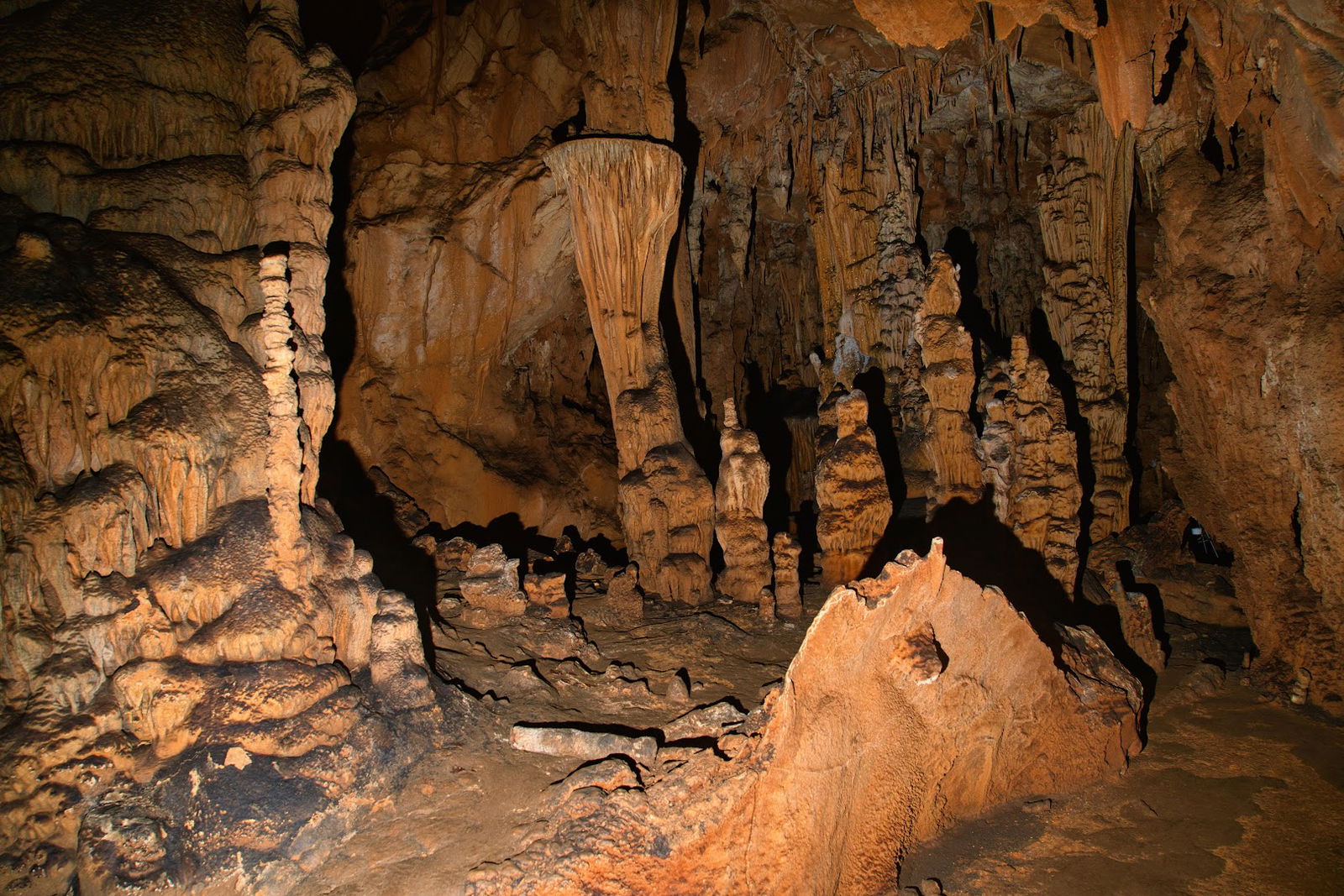 Modrič cave