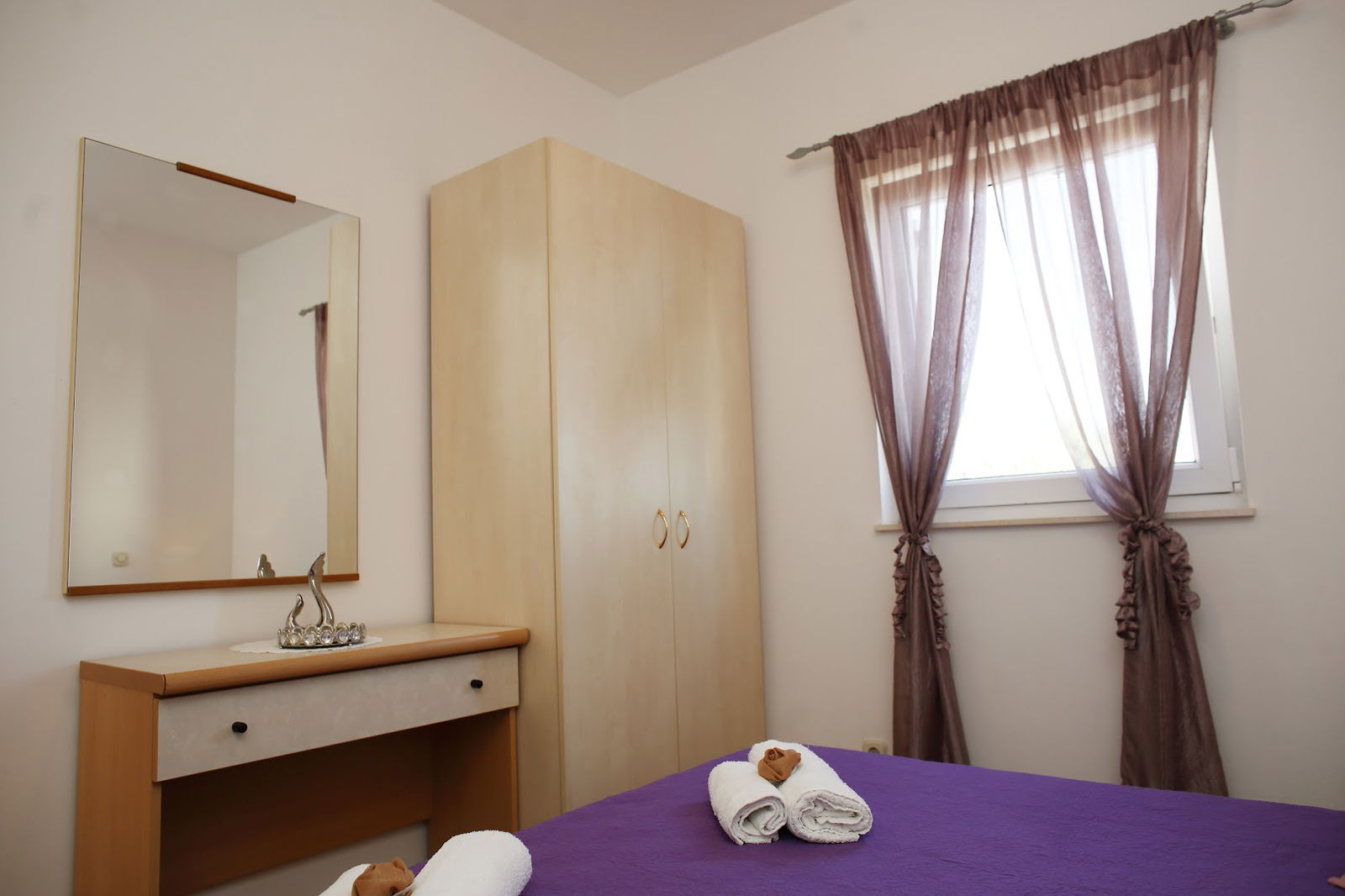 Lena Apartments Mirca