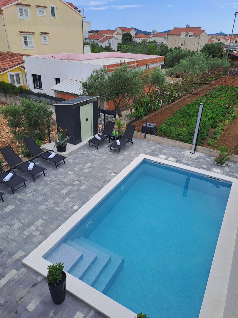 Villa Gold 🏖 luksuzna kuća s bazenom Vodice